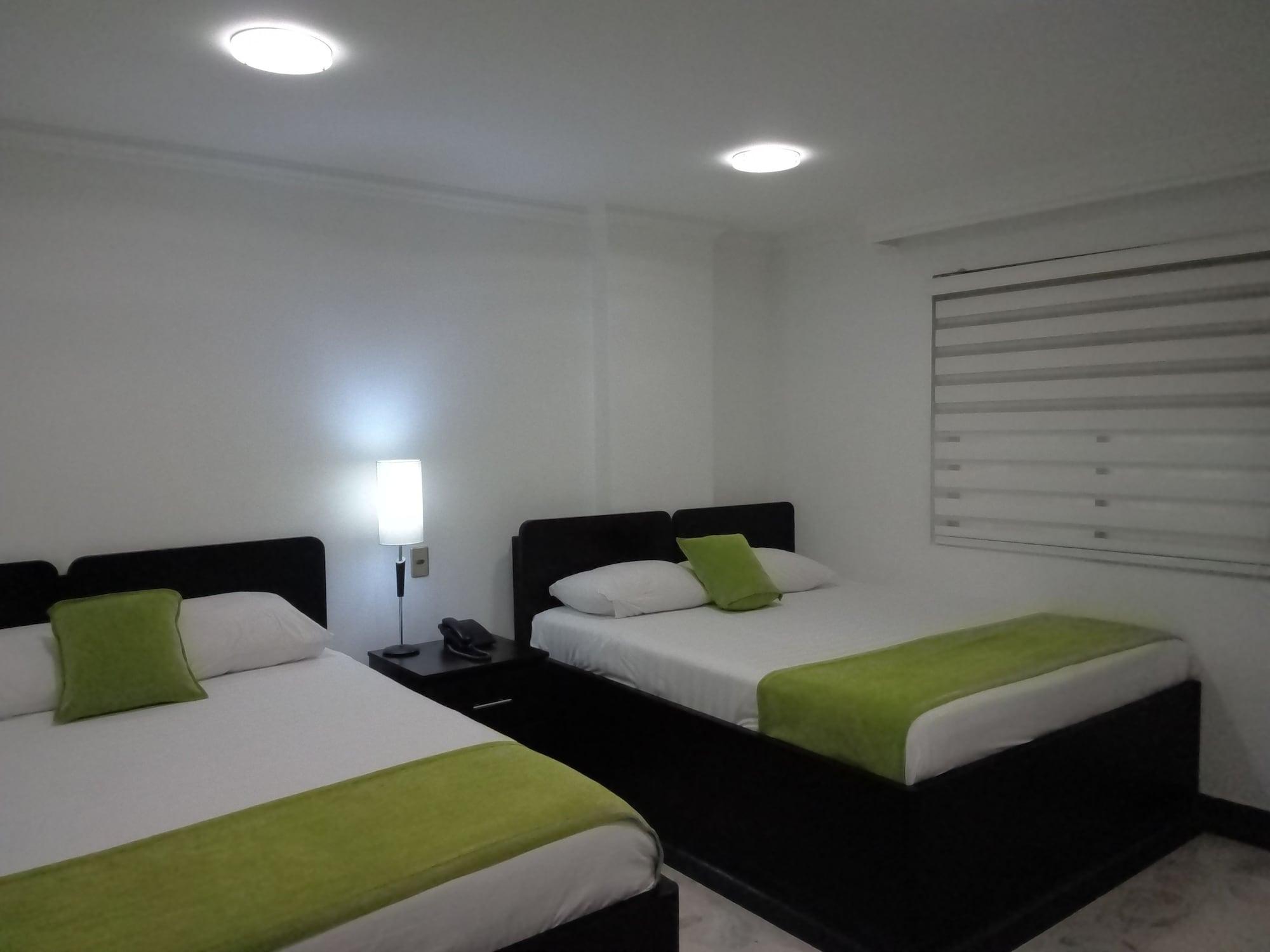 Hotel Calasanz Real ميديلين المظهر الخارجي الصورة
